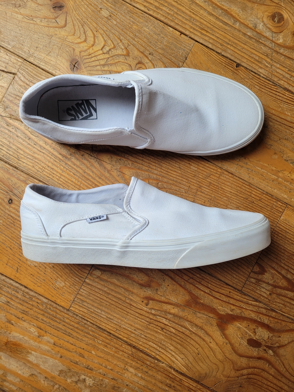 Vans Classic Slip-On Low Top Sneakers - White